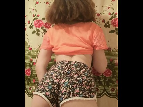 ❤️ Giovane pupa sexy fa uno striptease riprendendo i suoi pantaloncini alla telecamera ❤️ Porno belloal it.bestsexporno.ru ❤️
