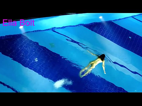 ❤️ Non posso smettere di guardare, giovane bionda catturata nuotare nuda nella piscina del resort ELLA BOLT ❤️ Porno belloal it.bestsexporno.ru ❤️
