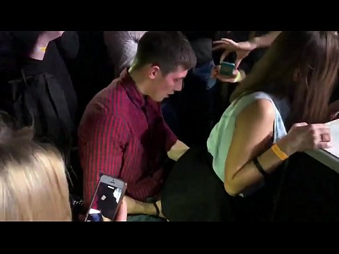 ❤️ Sesso reale in un nightclub russo. Ragazza russa di 18 anni nell'ano e nella vagina scopata in un nightclub ❤️ Porno belloal it.bestsexporno.ru ❤️